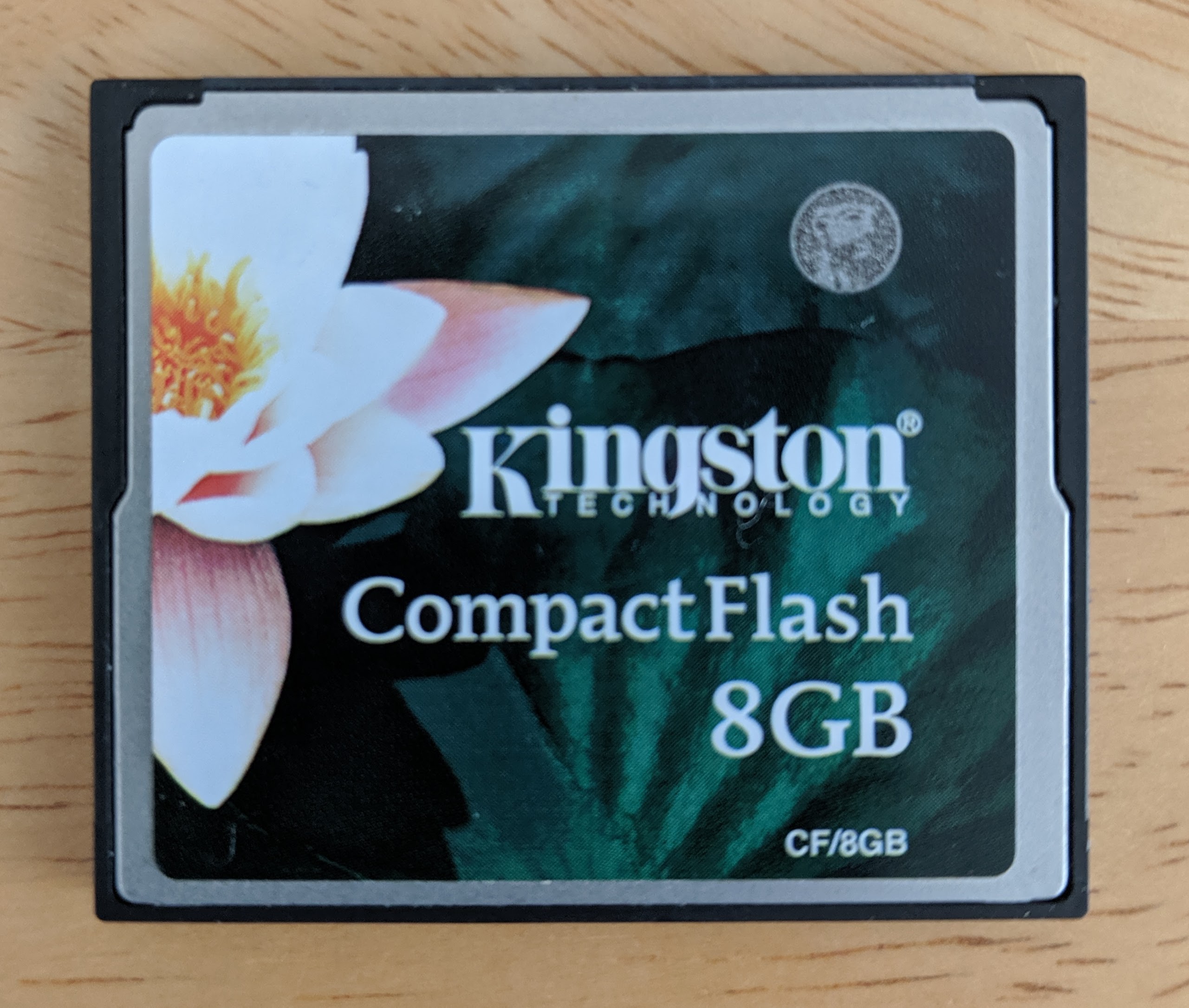 kingston_cf_8gb_card.jpg